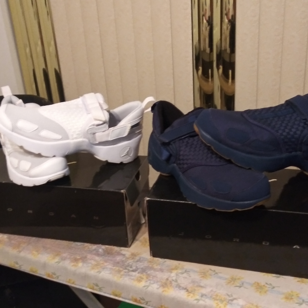 Air Jordan Trunners Low Top